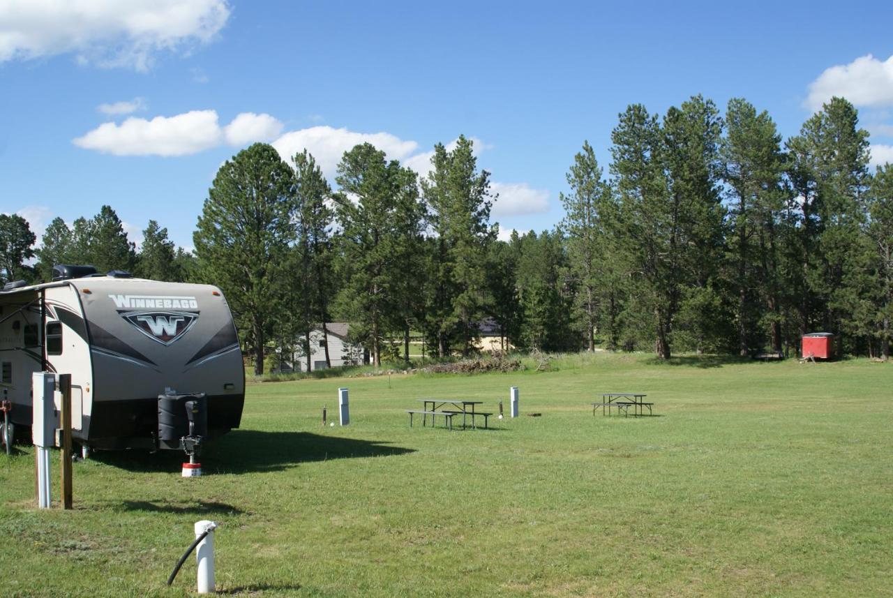 Eagle'S Landing Lodge Custer Buitenkant foto